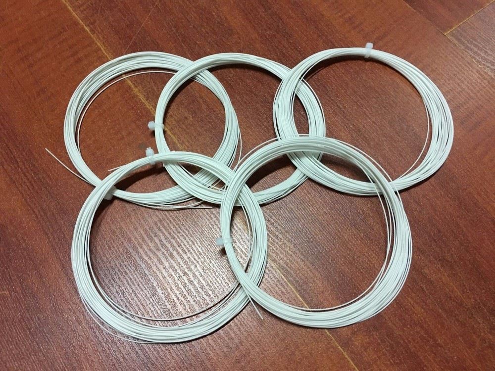 badminton racket string nylon strings.jpg